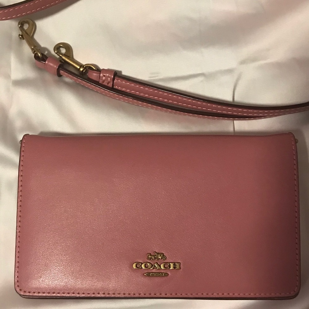 COACH💞 Slim Phone Crossbody